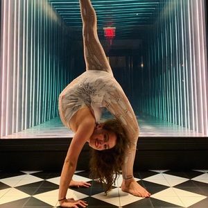 Meet your Posher, Rachel